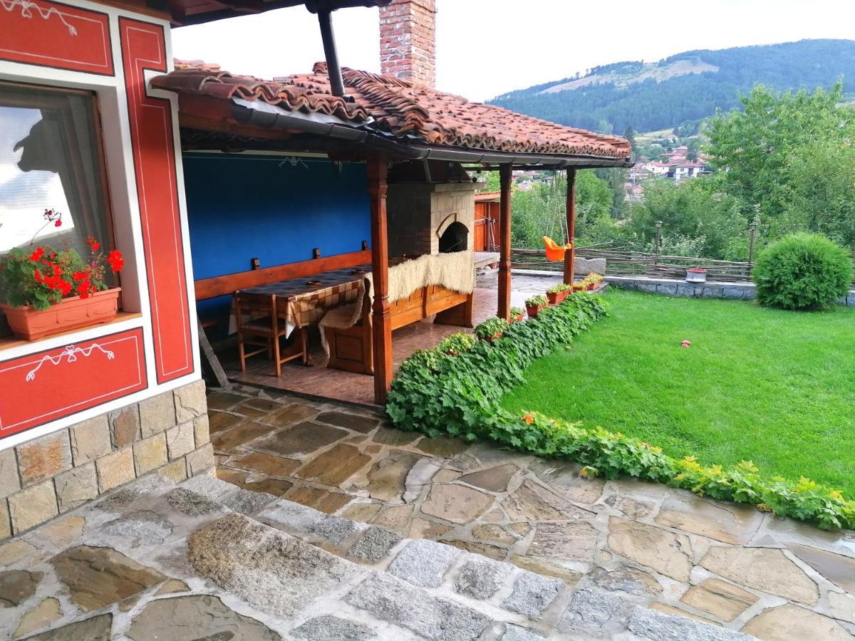 Радкината Къща Hotel Koprivshtitsa Exterior foto