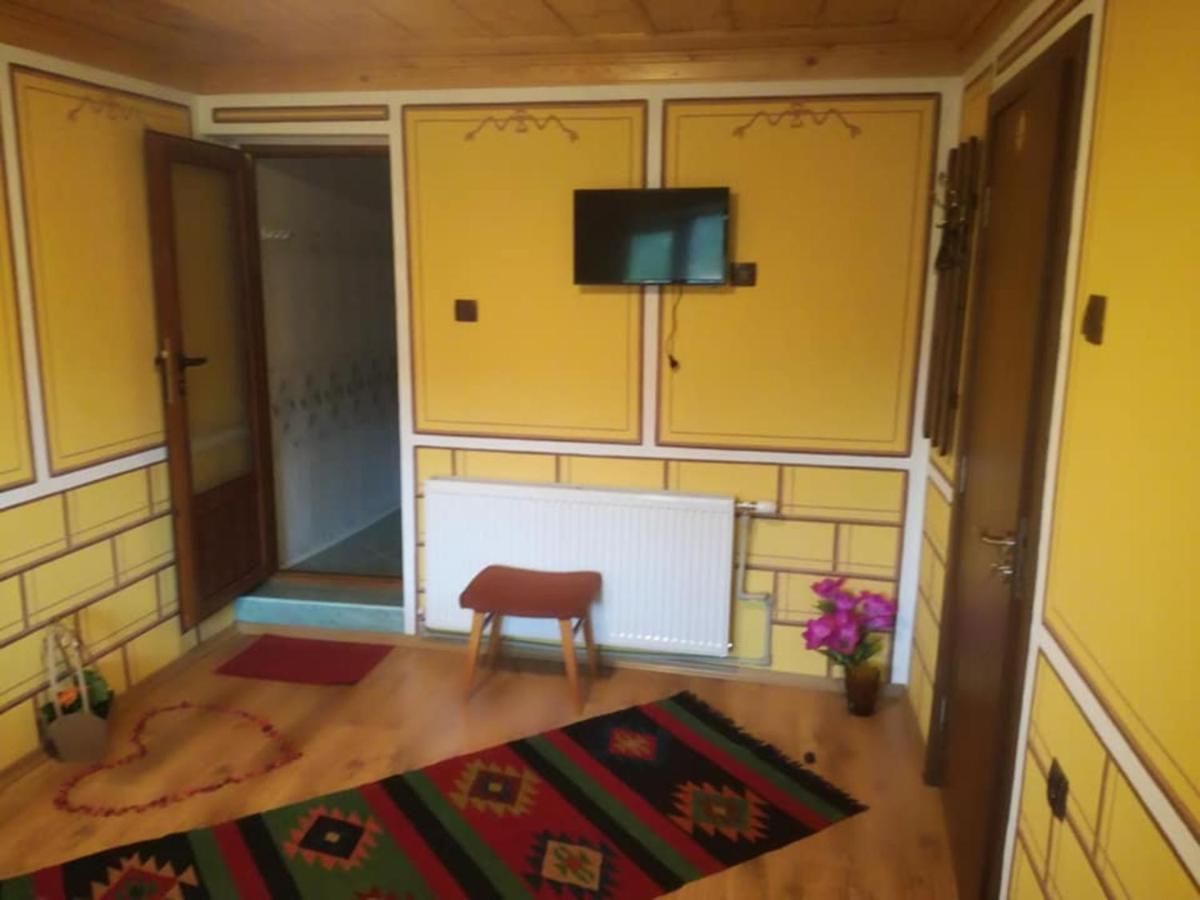Радкината Къща Hotel Koprivshtitsa Exterior foto