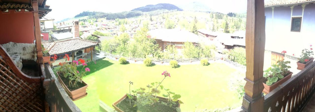 Радкината Къща Hotel Koprivshtitsa Exterior foto